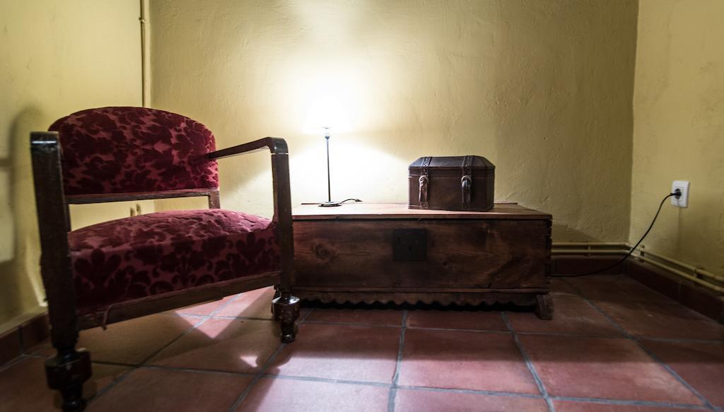 Turismo Rural La Ojinegra Alloza Kamer foto