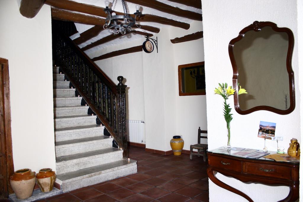 Turismo Rural La Ojinegra Alloza Kamer foto